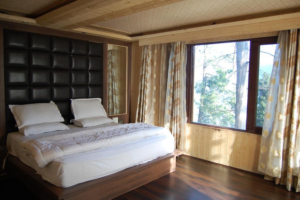 Hotel Zahgeer Continental グルマルグ 部屋 写真